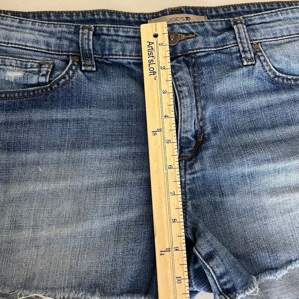 Joes Jeans Womens 32 Distressed Cut Off Denim Shorts Medium Wash Frayed Hem - Picture 7 of 13